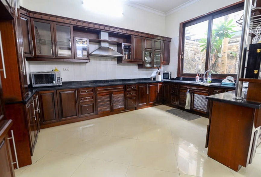 Simple house for rent in Ciputra, Tay Ho, Ha Noi